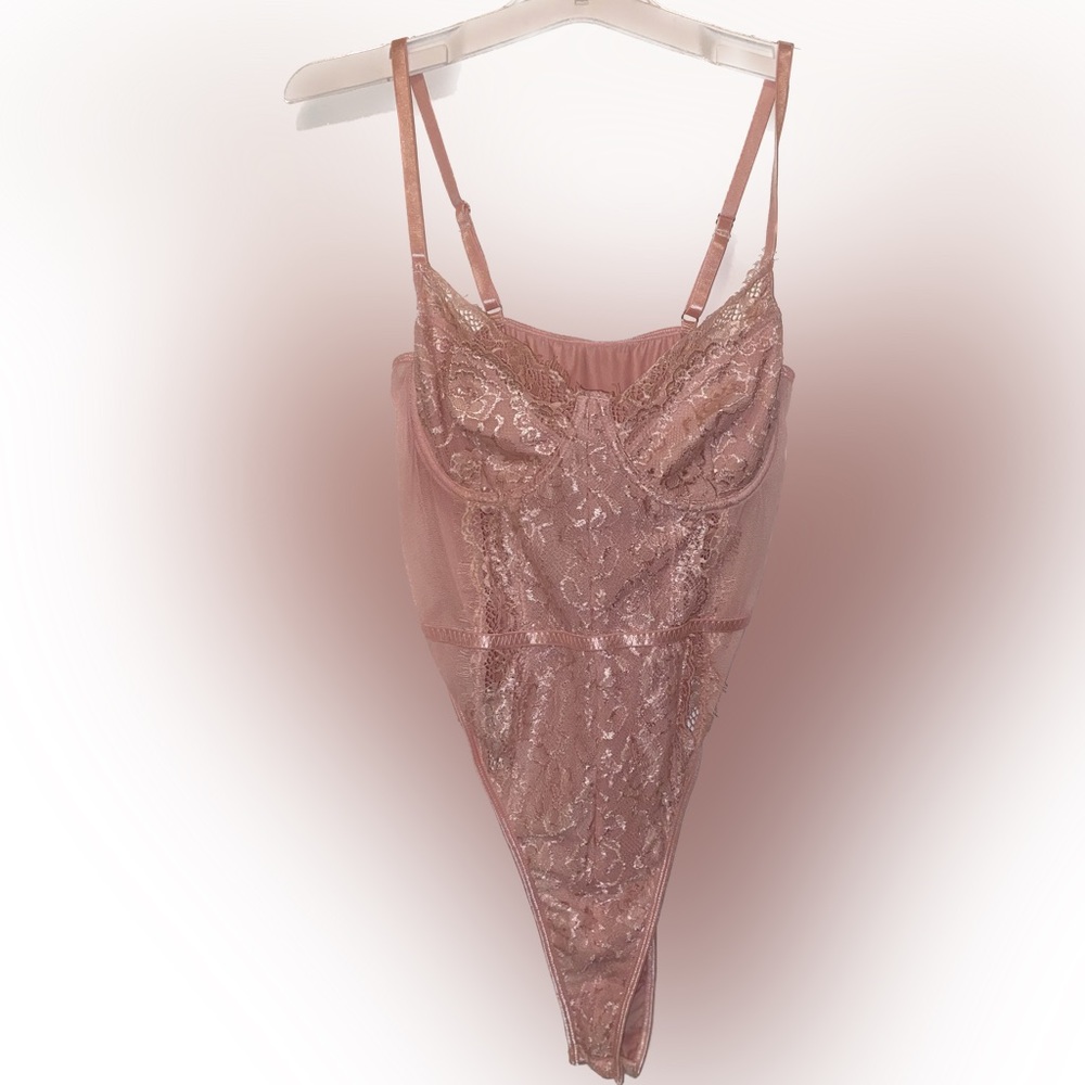 Medium pink lingerie/bodysuit